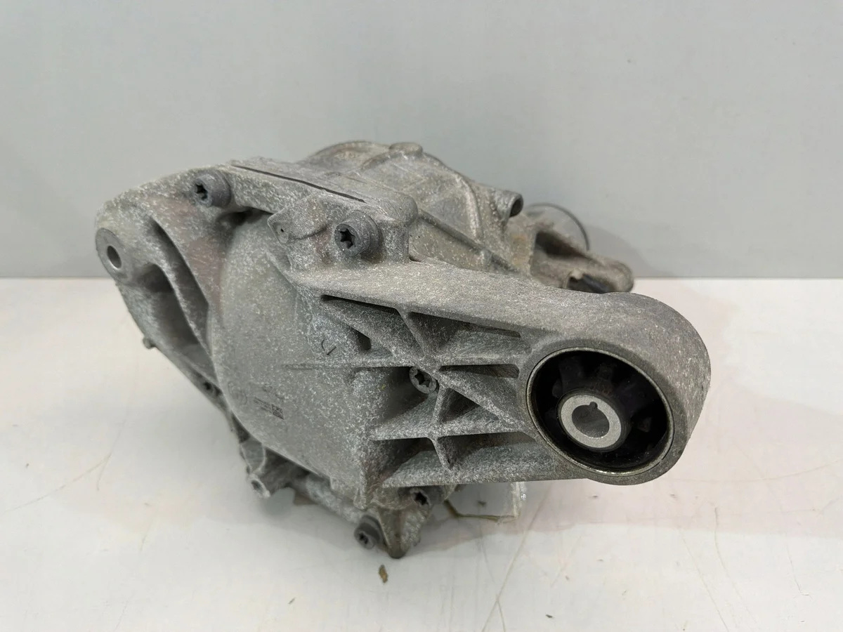 Differential hinten BMW 5 G60 G61 G70 X5 G05 8839889 thumbnail 3