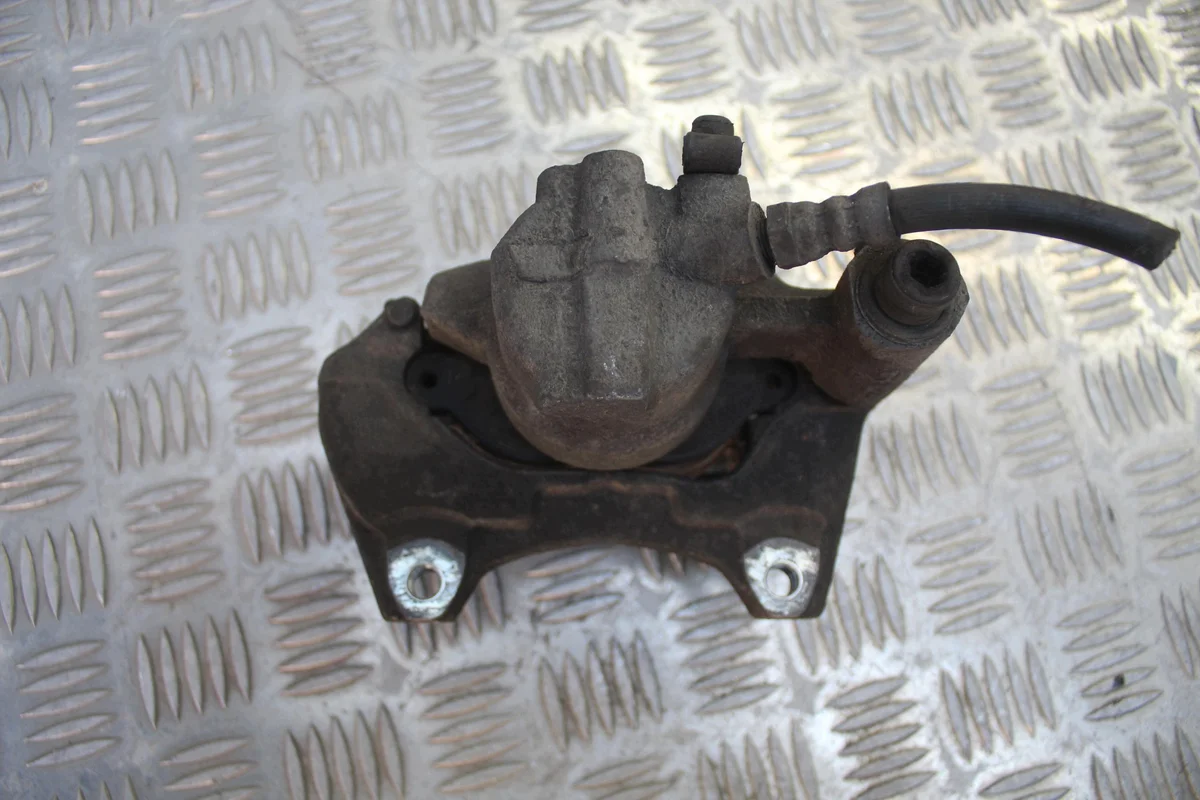 Pinça Travão Fiat 500 1.2 Usada image 3