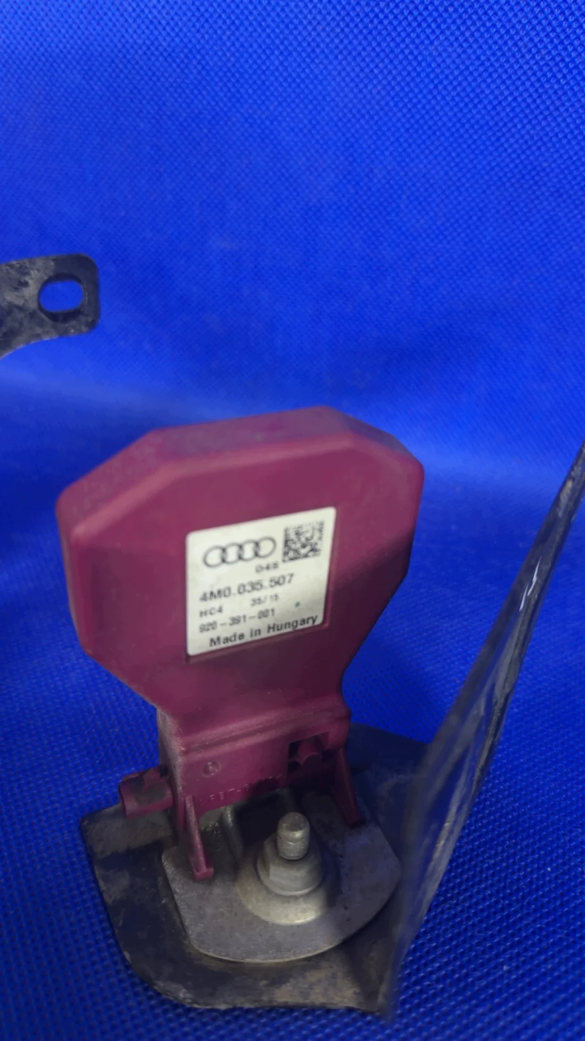 Audi A3 8V 1.4 E-TRON Antennenverstärker image 4