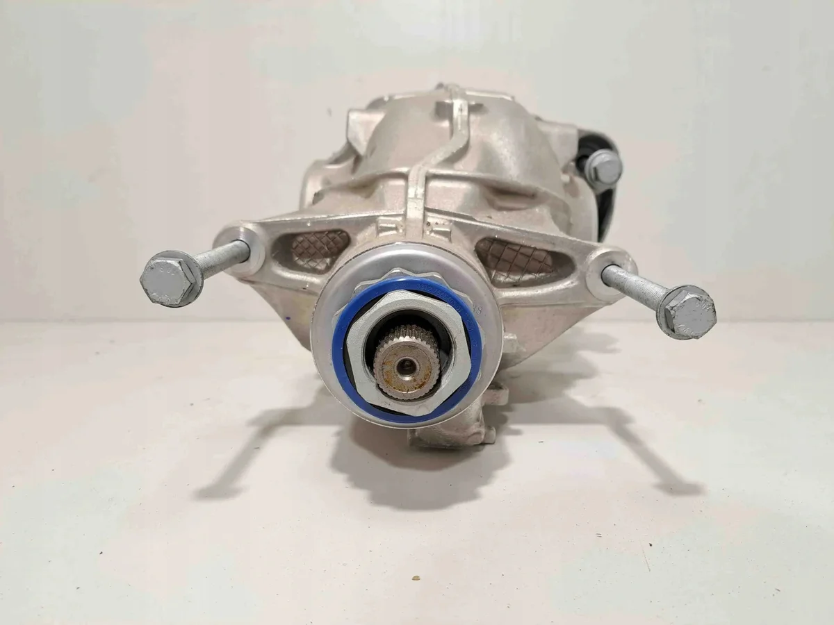 BMW X3 G01 Differential hinten 8686220 image 4