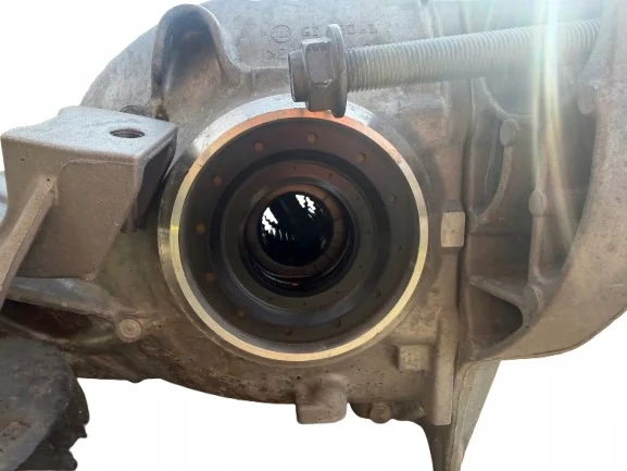 BMW 5 G60 G61 Differential hinten 8850953 image 6
