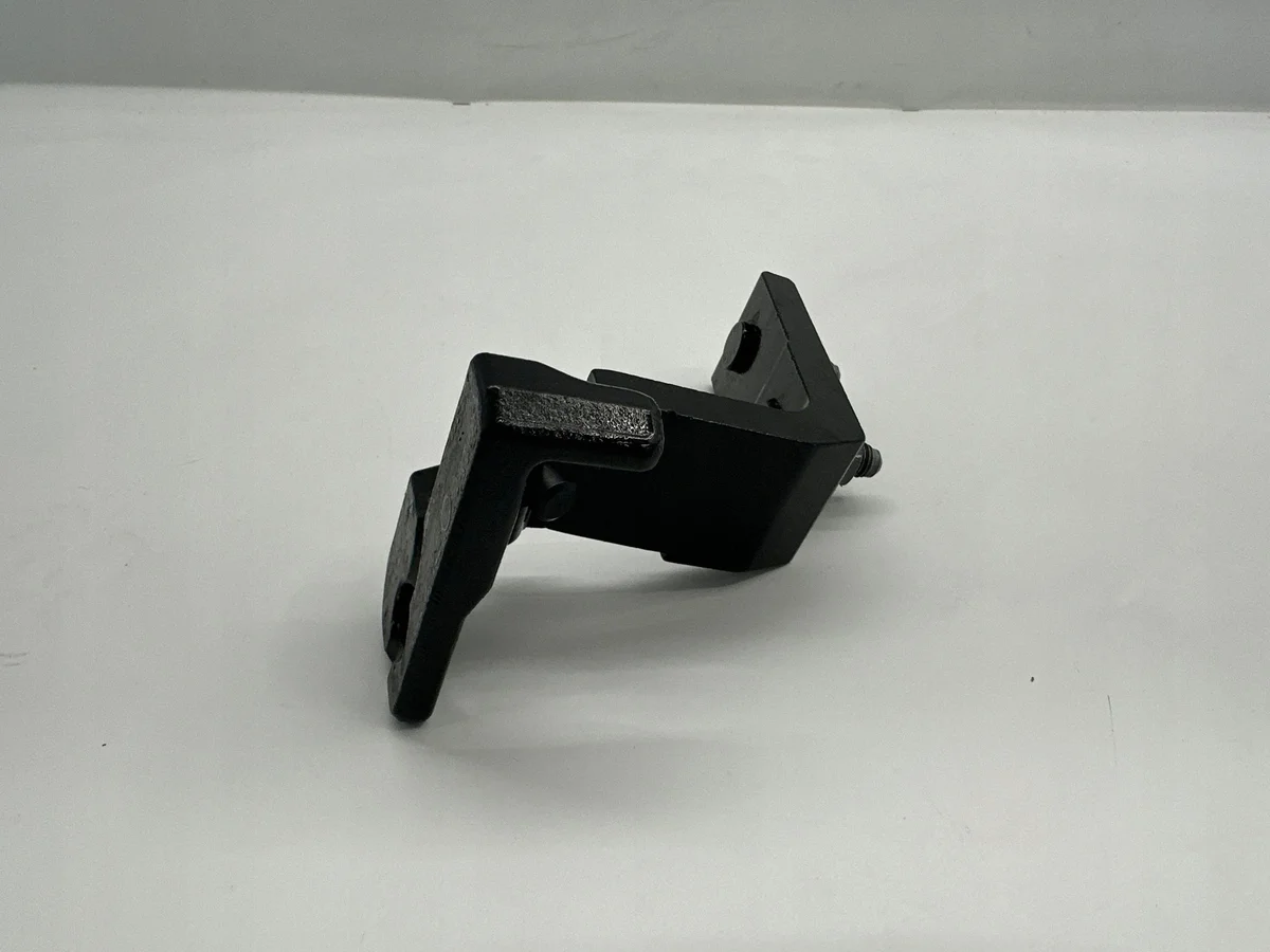 Mercedes EQE x294 Rear Lower Hinge A2967307802 image 3