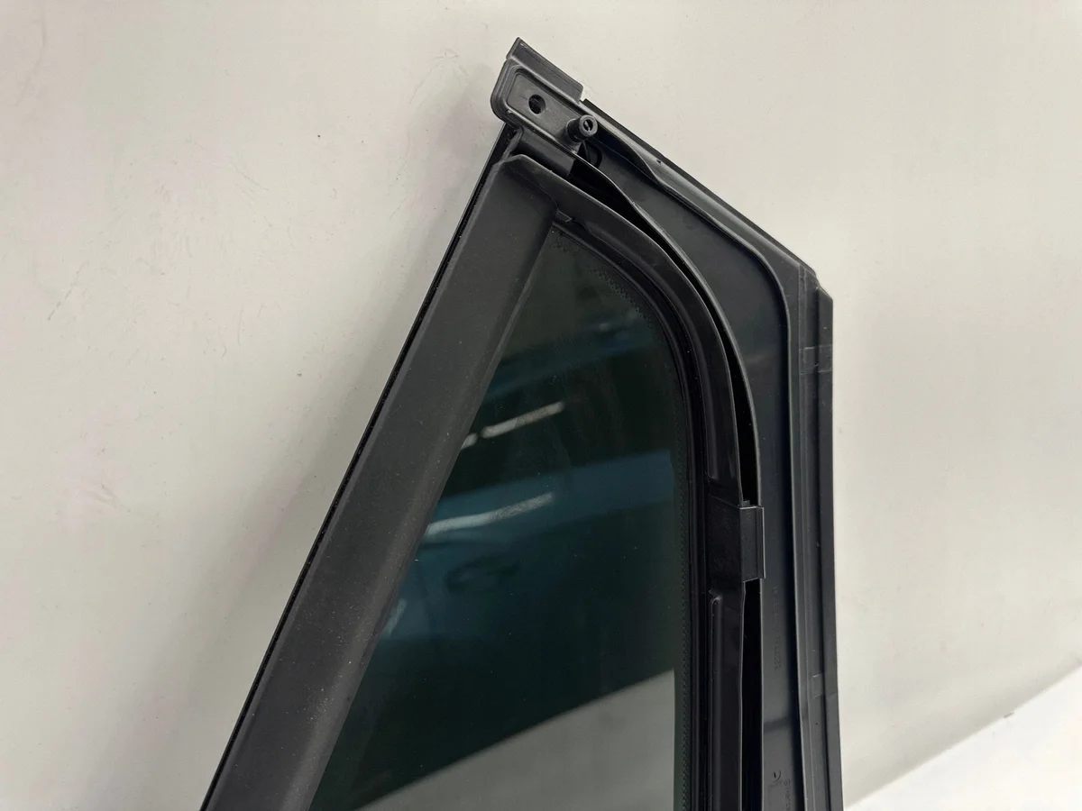 Mercedes EQE x294 Seitenfenster hinten A2947306002 image 6