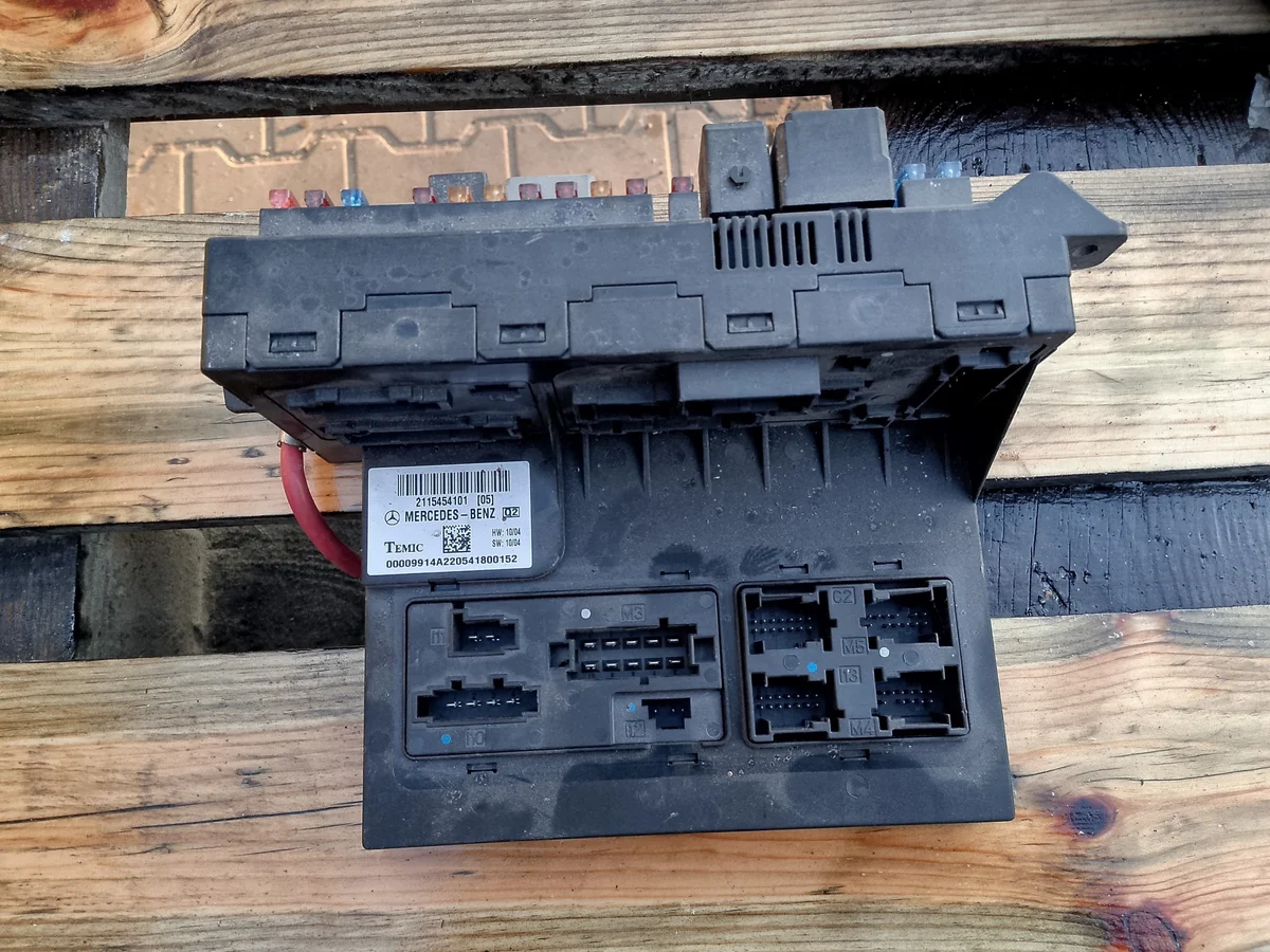 Mercedes W211 W219 Modulo Sterzo 2115454101