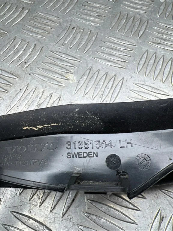 Volvo 31651564 Plastik vindtorkare 2.0L image 5