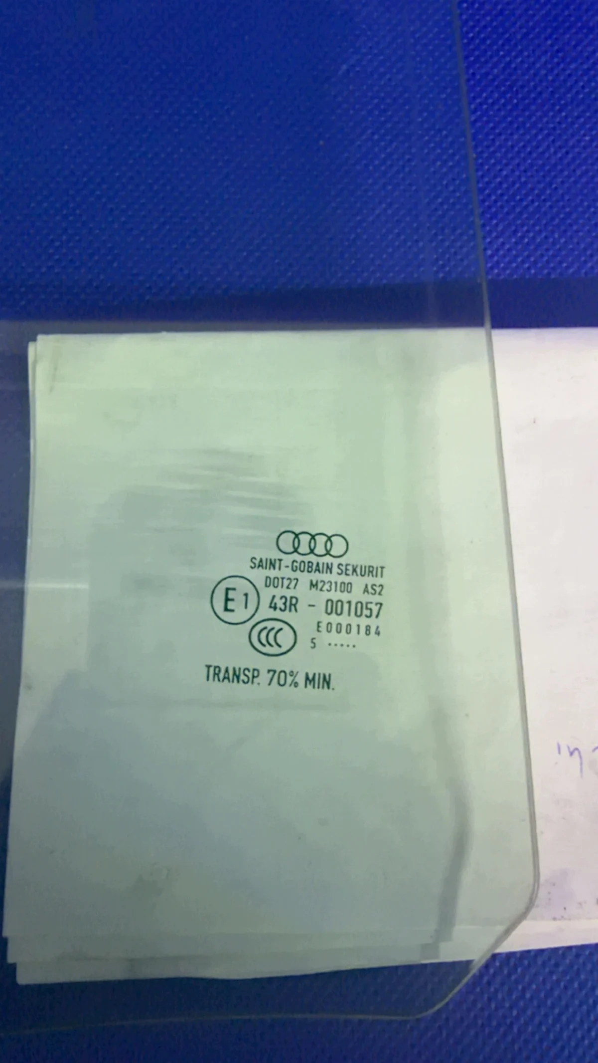 Audi A3 8V Türscheibe hinten rechts image 4