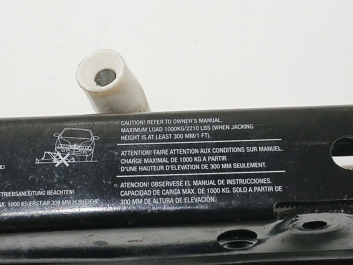 Krik auto BMW E60 6766621 image 5