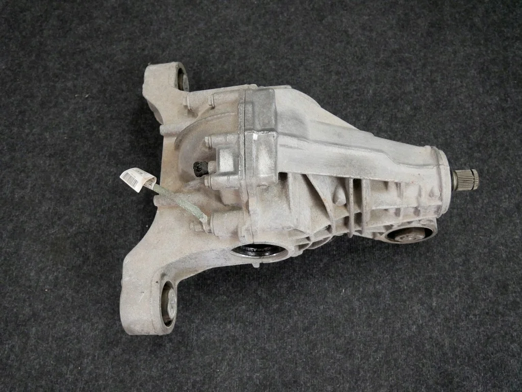 Audi Q7 (4L) 3.0 TDI - Etuperän tasauspyörästö 0BP525015K 111222333