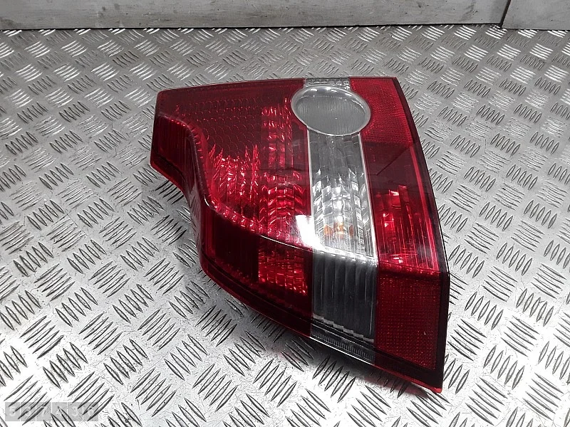 Volvo S40 2005 Rear Tail Light 30698912 thumbnail 4