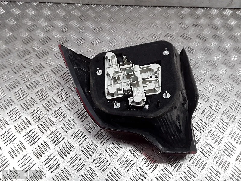 Volvo S40 2005 Rear Tail Light 30698912 thumbnail 9