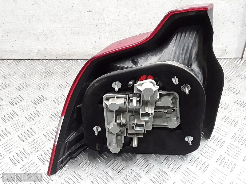Feu arrière Volvo S40 2005 OEM 30698913 image 6