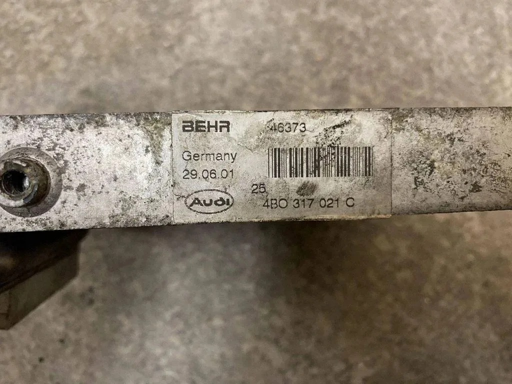 Radiador Aceite Audi A6 C5 1.9 TDI 4B0317021C image 5