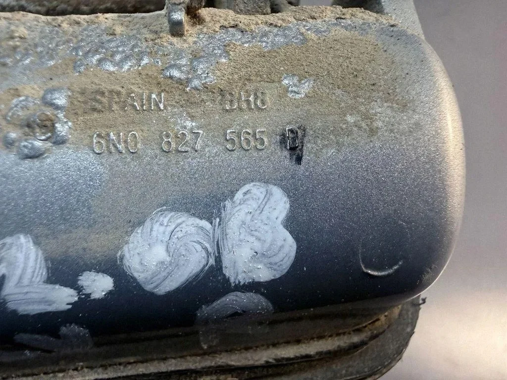 Volkswagen kofferbak handgreep 6N0827565D image 4