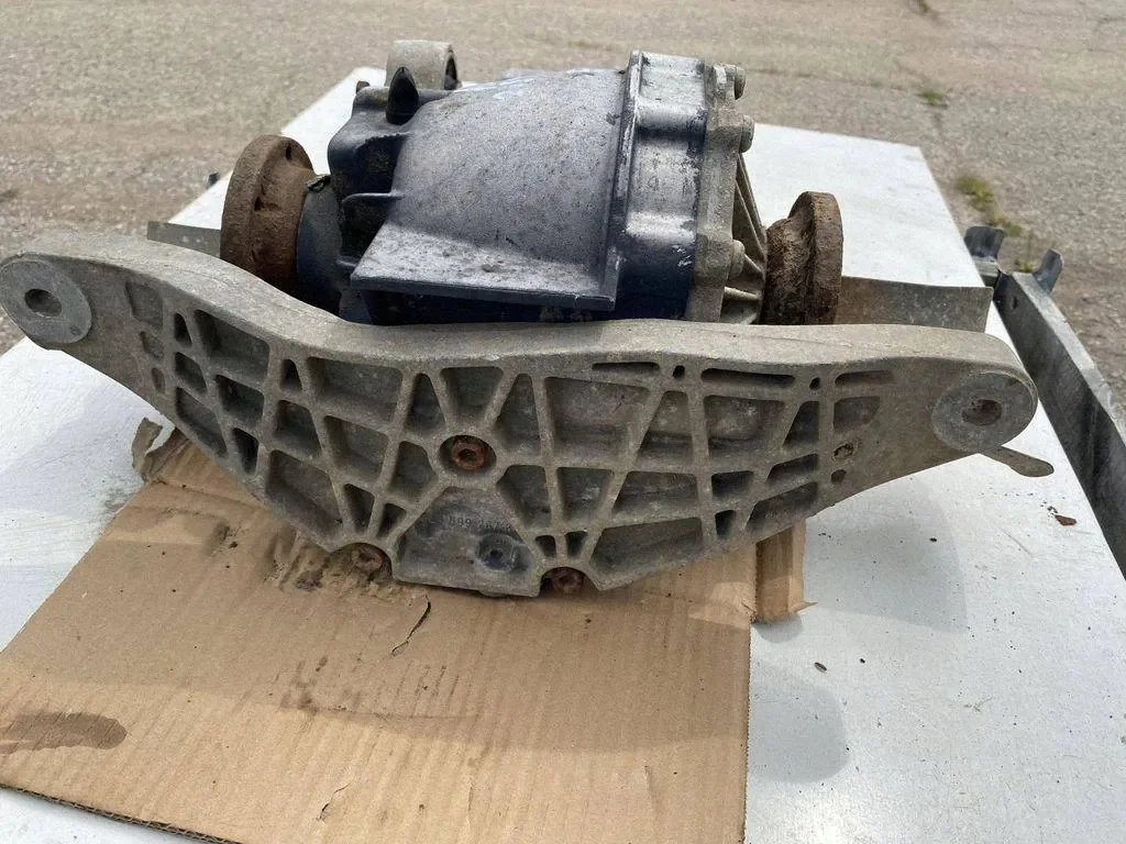 Differentialhus Audi A4 (B6) 8E0599287 thumbnail 4