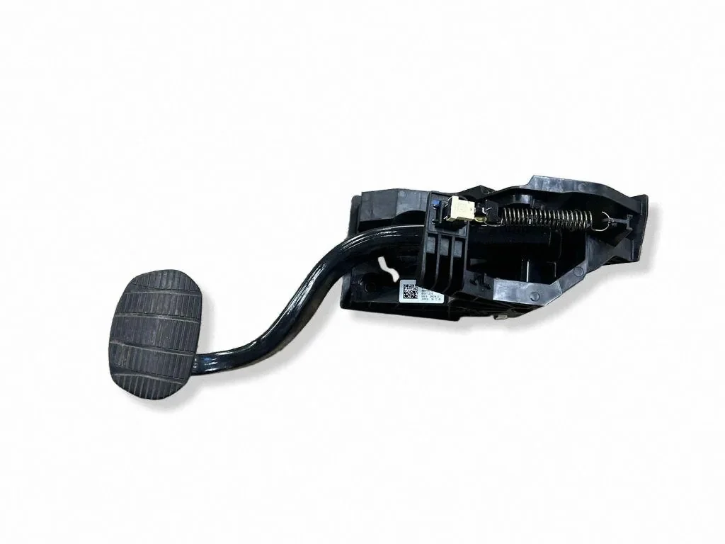 Pedal freno BMW Serie 2 F45 81007132E