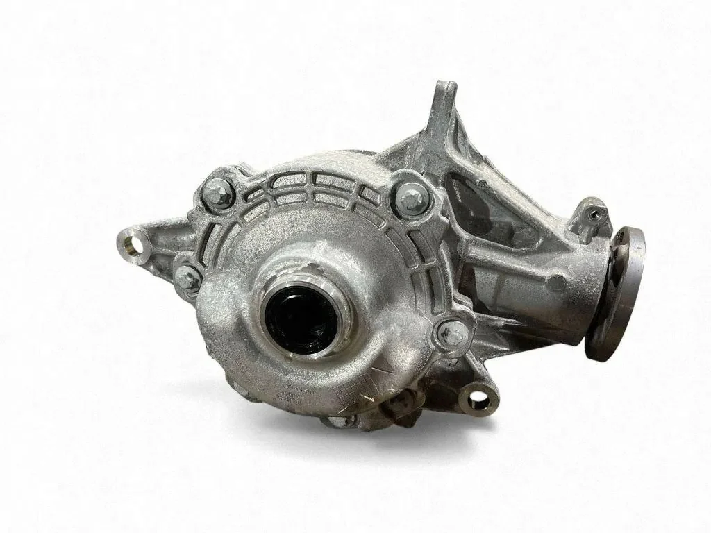 Mercedes-Benz A2063310005 etuvaihteisto