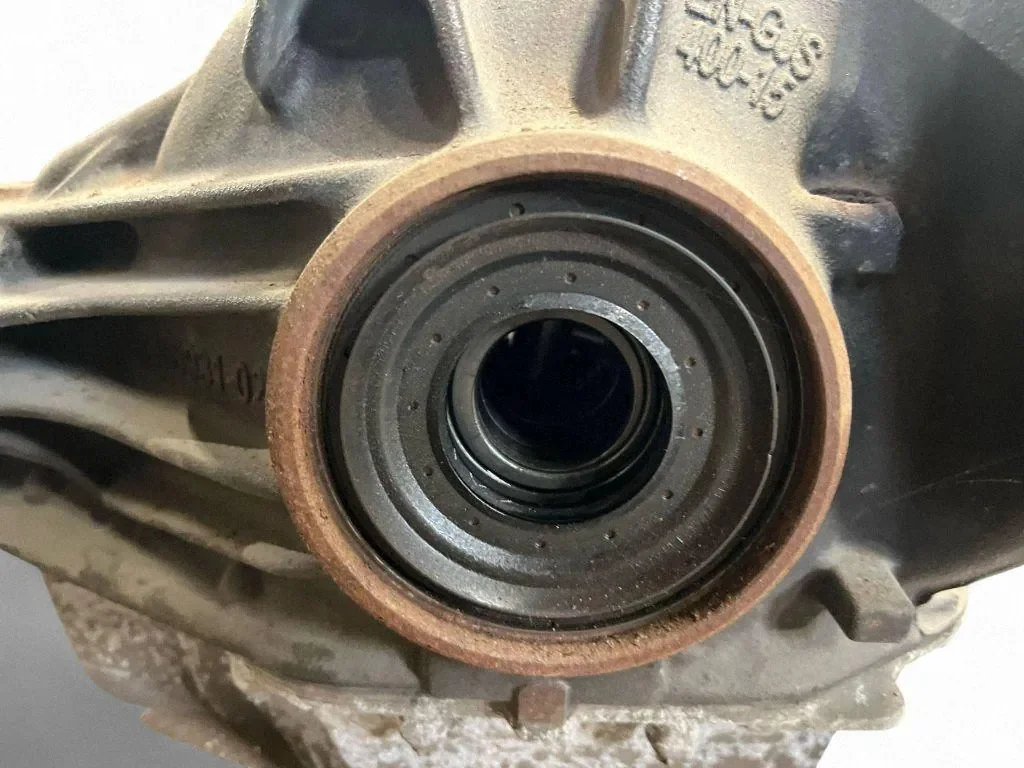 Reductor achter BMW ESA088315 4.4L 2018 thumbnail 4