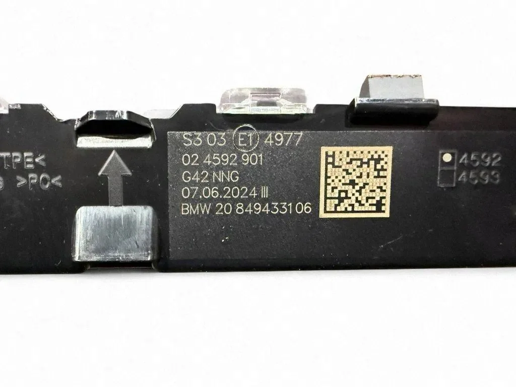 3ème feu stop BMW G42 G87 8494331 image 3
