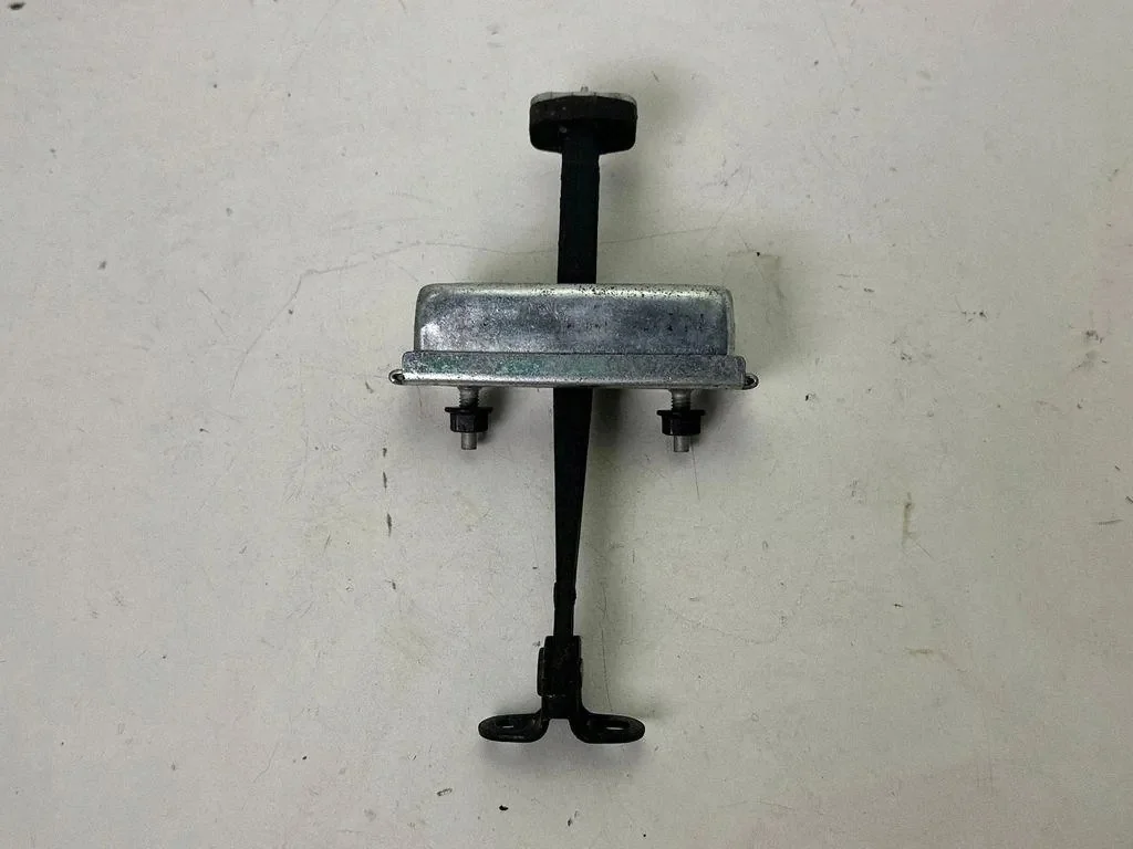 Ogranicznik drzwi Ford Mustang VI 7R336323552AA