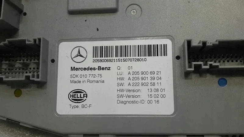 Mercedes C-sarja W205 ohjausmoduuli A2059006921 image 3