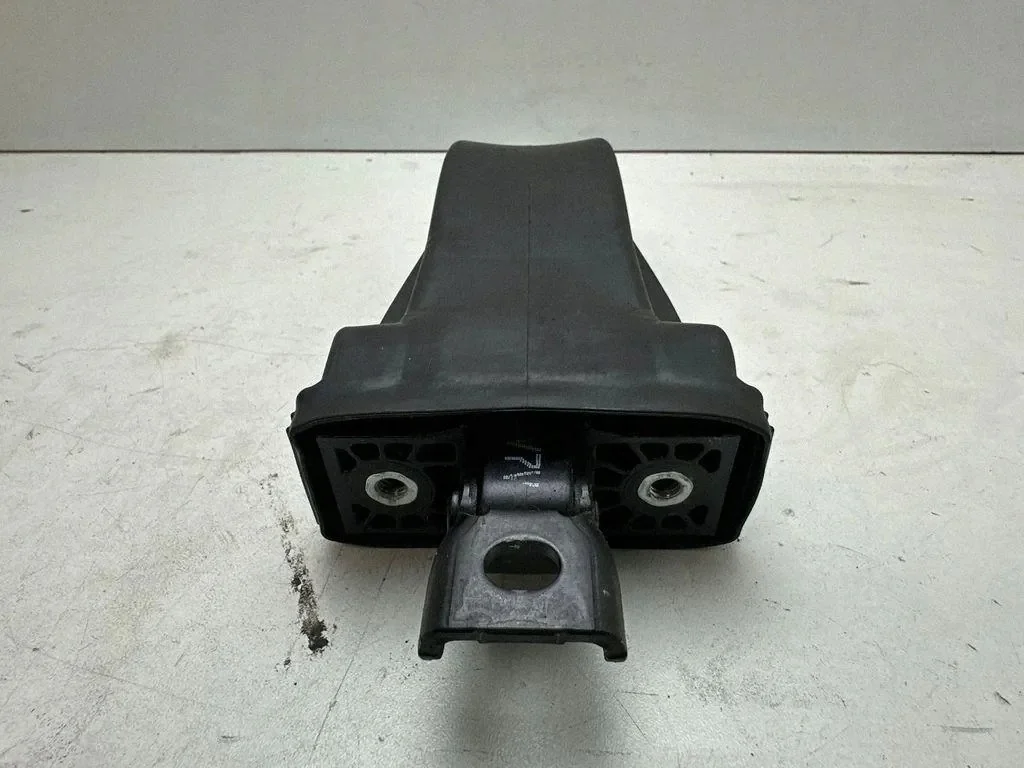 Audi 8V5837267 Limitador Porta Usado thumbnail 3