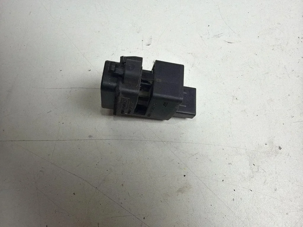 Ford Mustang VI Innenraumtemperatur-Sensor DG9H19T562C image 4