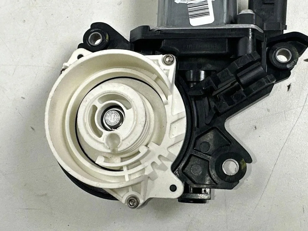 Schließmechanismus Tür vorne links Audi A7 image 7