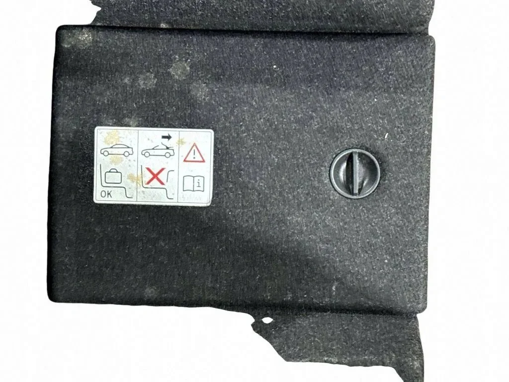 BMW M4 F82 F83 Kofferraum Verkleidungsteile 51474822803 image 5