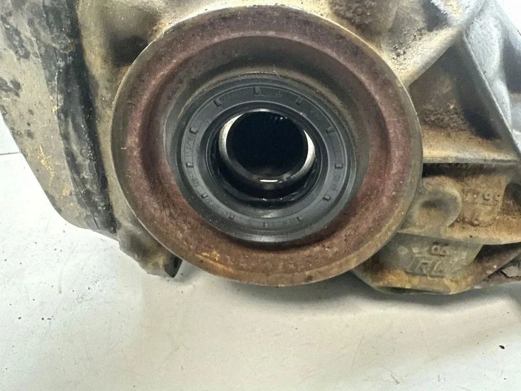 Mercedes CLS 500 C219 Hinterachsdifferential image 6