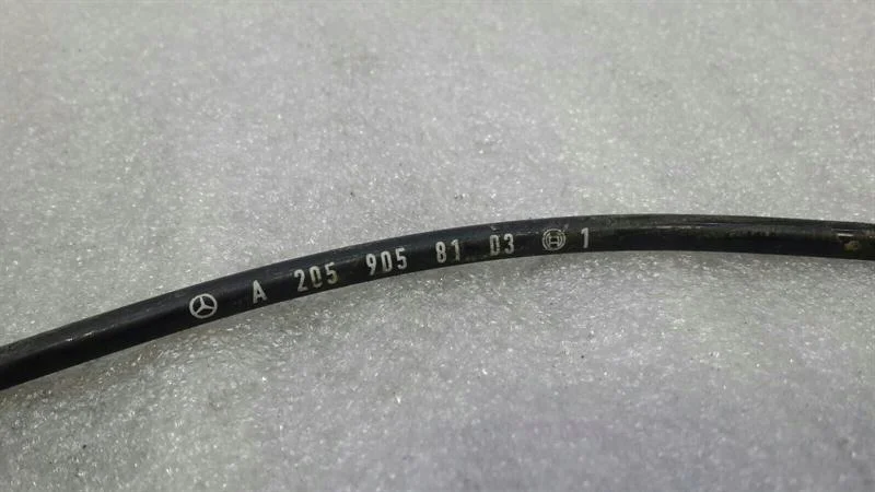 Mercedes C W205 ABS Sensor A2059058103 image 3