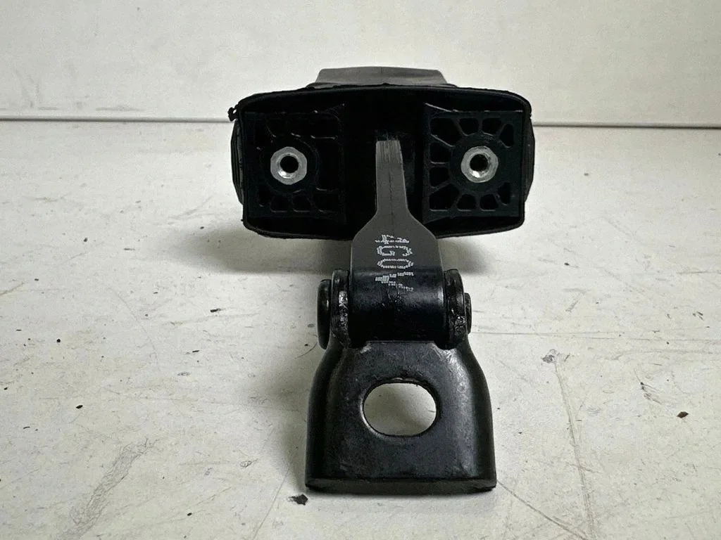 Butée de porte Audi A6 4G0837267 avant gauche image 6