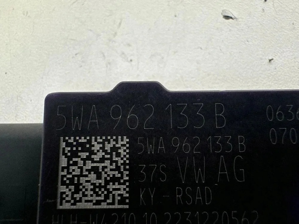 Audi A3 8Y Módulo Amplificador Antena Keyless image 9