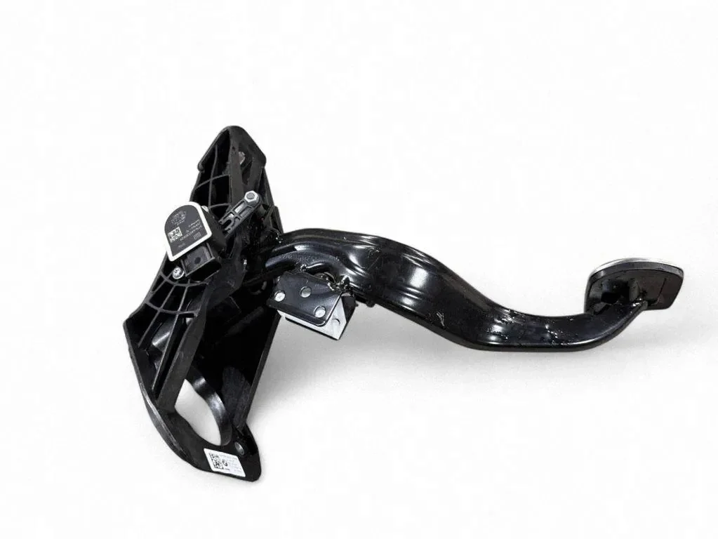 Pédale de frein BMW i4 2023 OEM 17544511 image 3