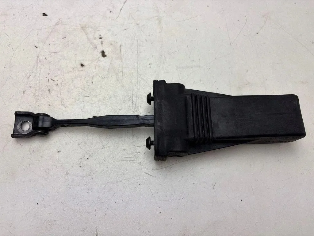 Audi A3 8Y Türstopper hinten 8Y0839267 image 5