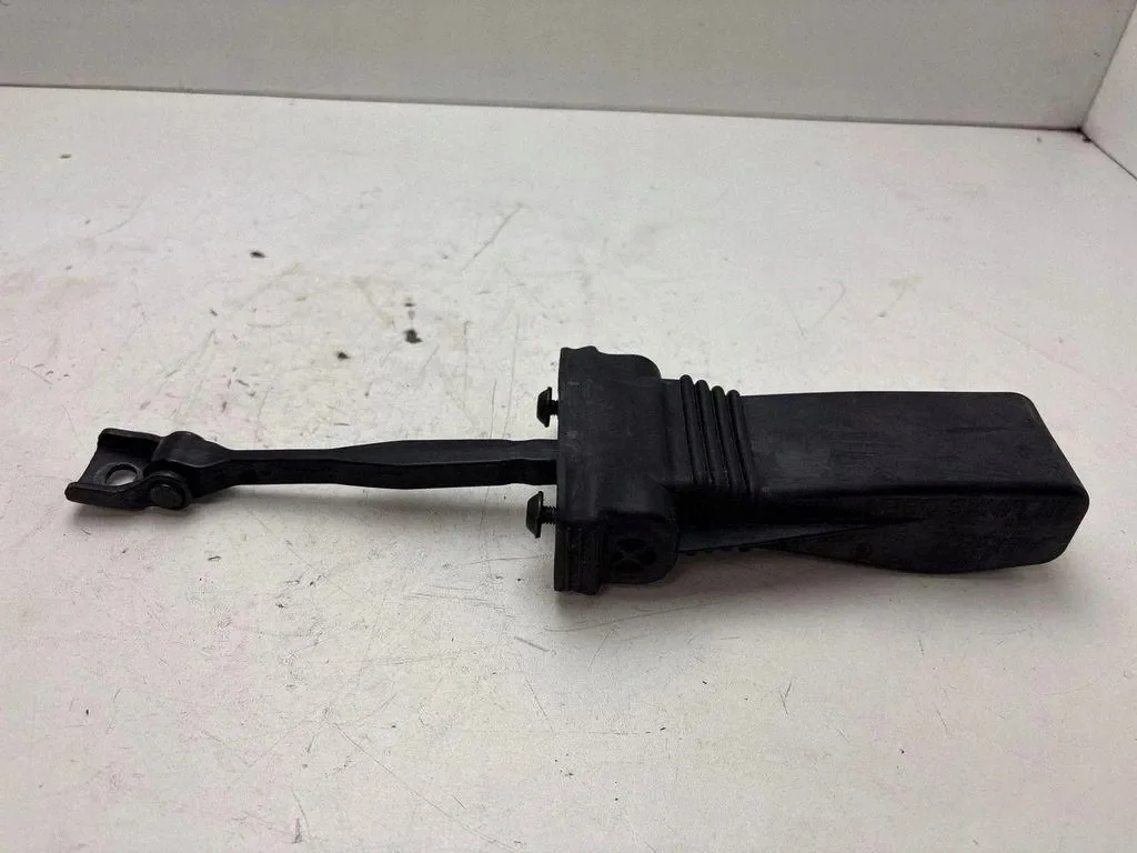 Audi A3 8Y Türstopper hinten 8Y0839267 image 6
