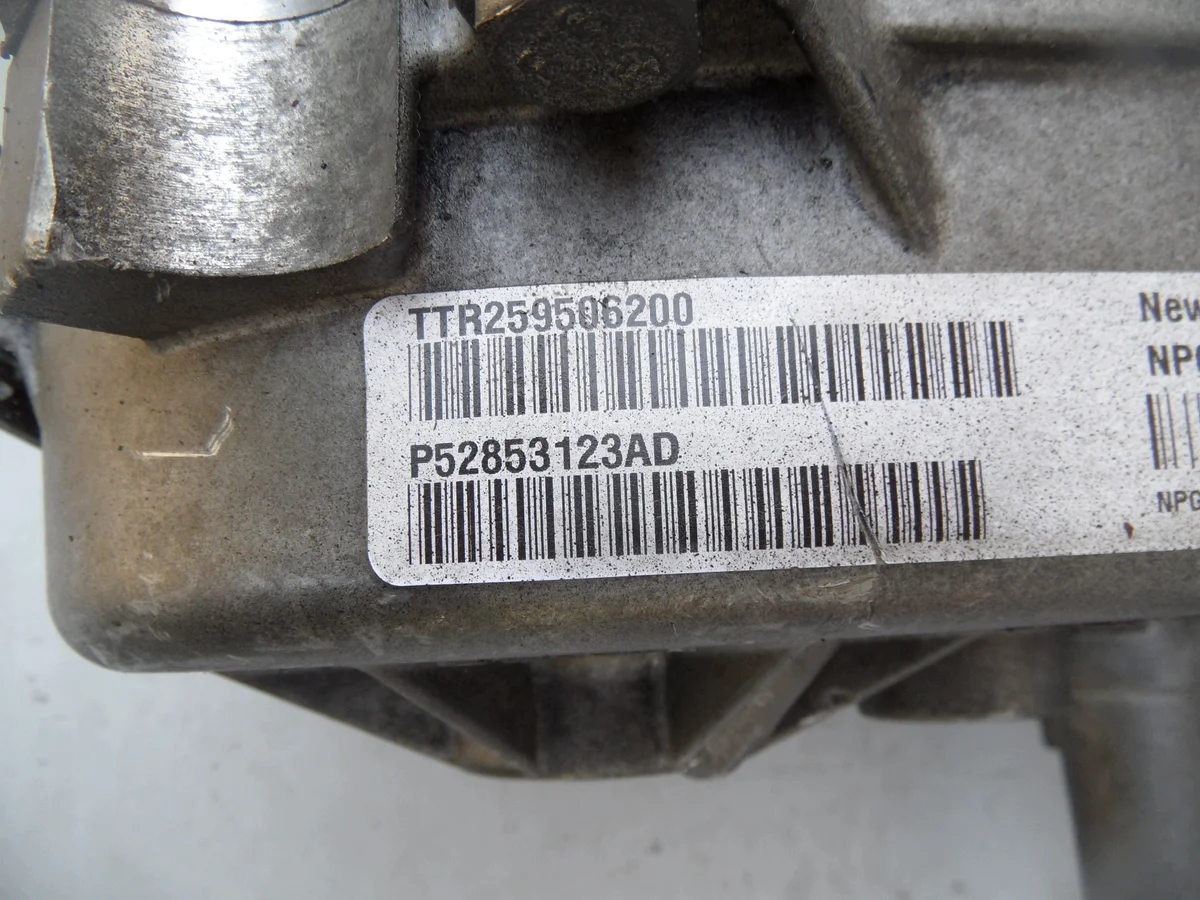 Verteilergetriebe Jeep Cherokee KJ Liberty P52853123AD28CRDRMMOBILE image 4