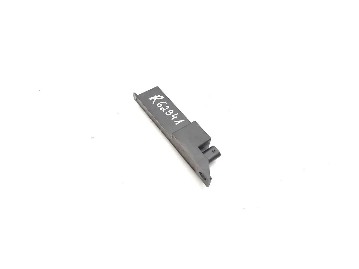 Porsche Taycan Antena Interna 4MO907247B image 4