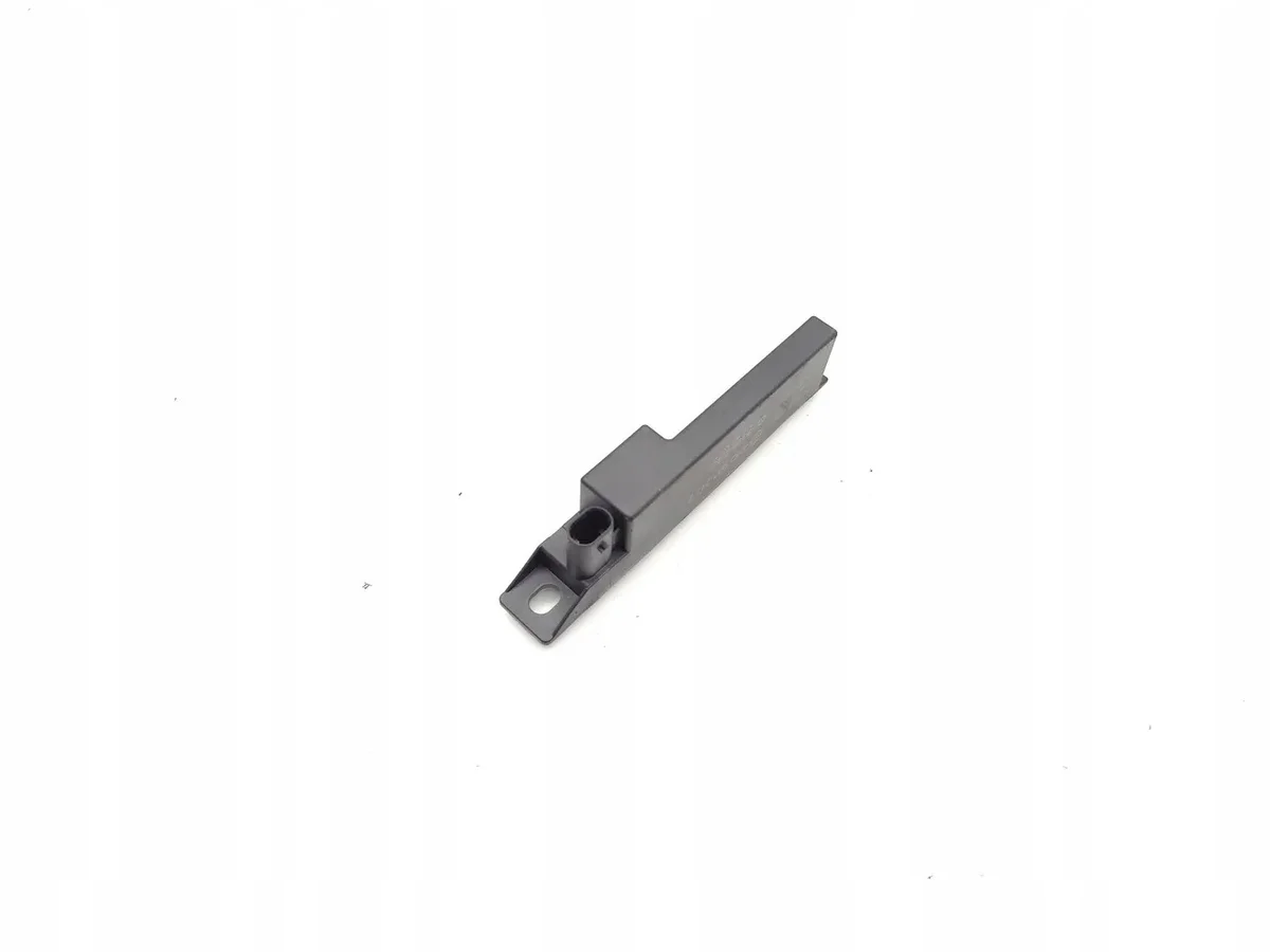Porsche Taycan Antena Interna 4MO907247B image 6