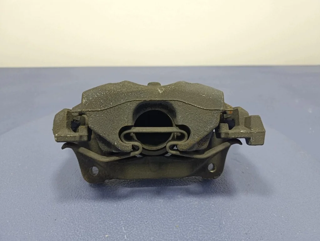Renault Kangoo III Bremssattel Links A-1026059-FN28VZA image 6