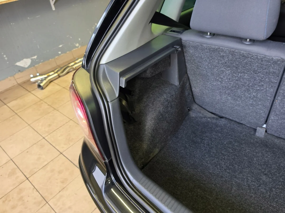VW Polo 9N Kofferraumverkleidung rechts/links thumbnail 1