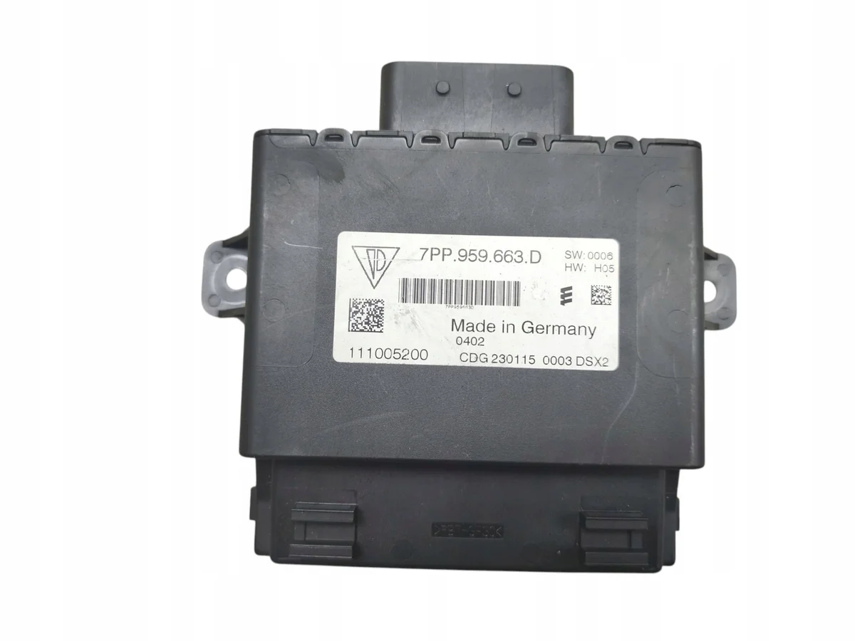 Porsche Panamera 970 Spanningsregelaar Module image 2