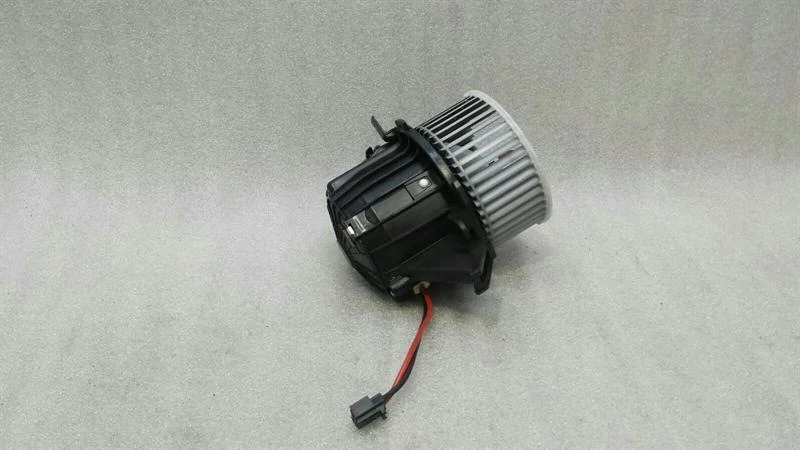Audi A4 8K RS4 S4 RHD Heizung Lüfter Motor image 3