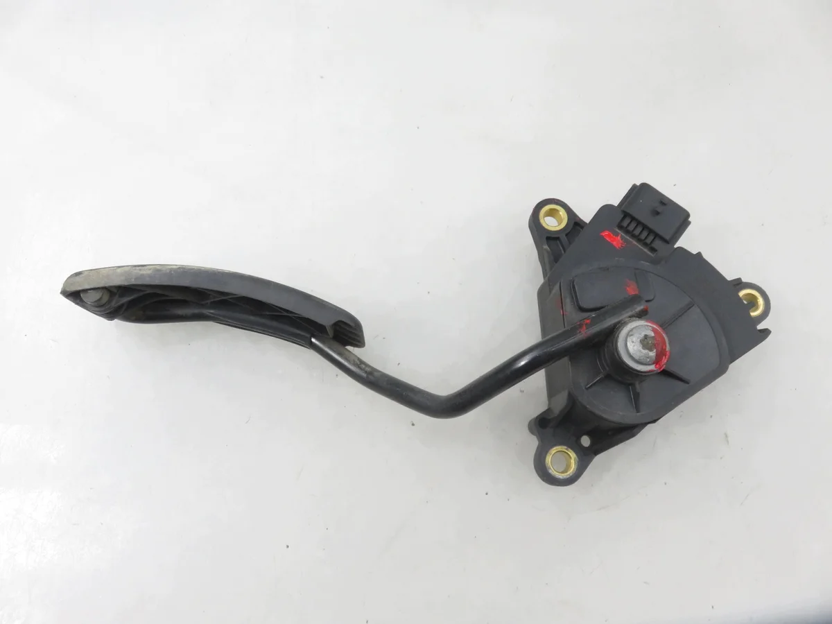 Potentiometer Gaspedal Renault Megane II 2.0 dCi image 3