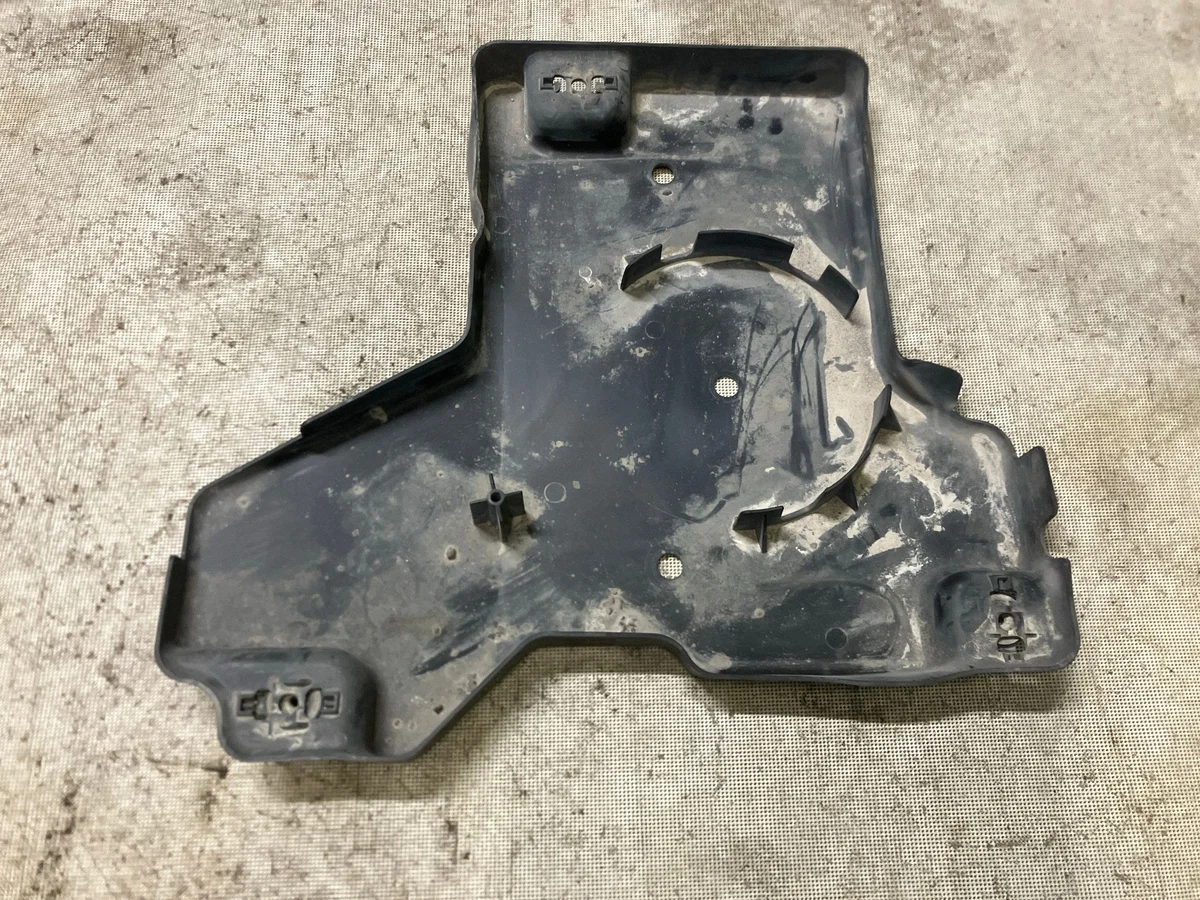 Volkswagen Crafter 2023 : Cache réservoir image 2