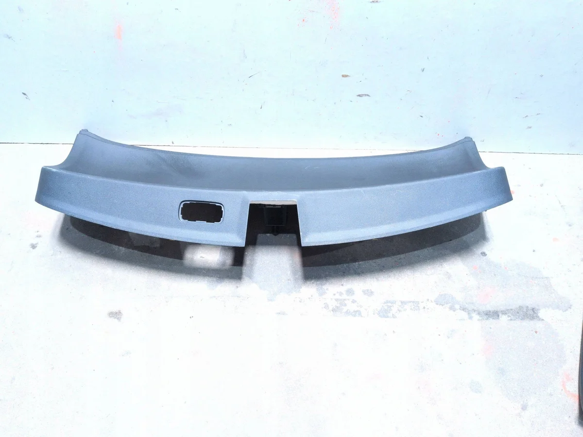 Plastico Maletero Polestar 2 OEM 31693095 image 7