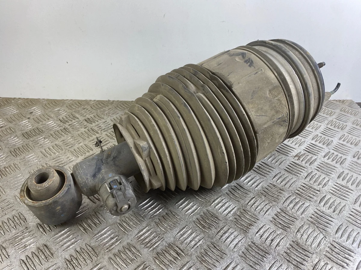 Amortecedor Pneumático Traseiro Jeep Grand Wagoneer M68409726XX