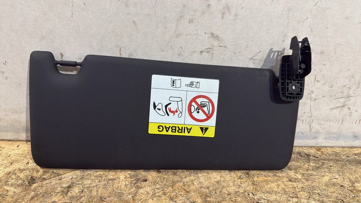 BMW 4 G22 M4 G82 Abdeckung Links 8097331 image 3
