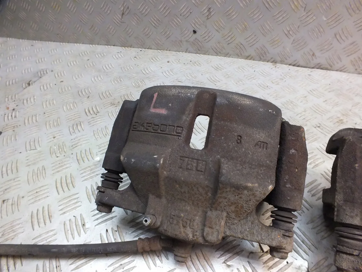 Nissan Qashqai J11 Bremssattel vorne links thumbnail 3