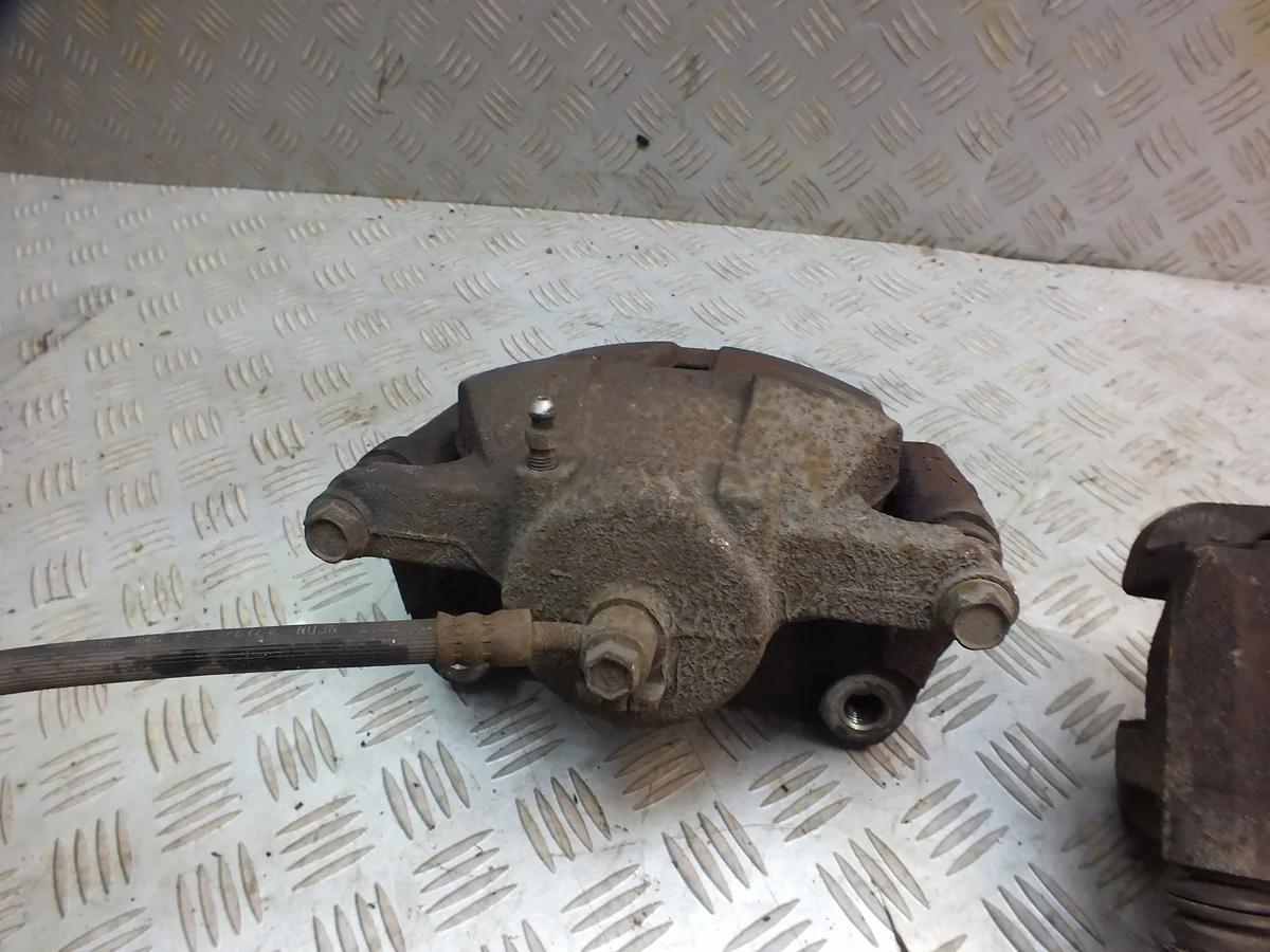 Nissan Qashqai J11 Bremssattel vorne links thumbnail 4
