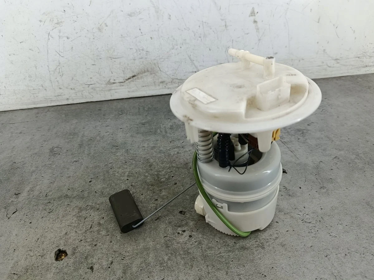 Bomba de combustible Citroën C4 II 1.6 VTI thumbnail 2